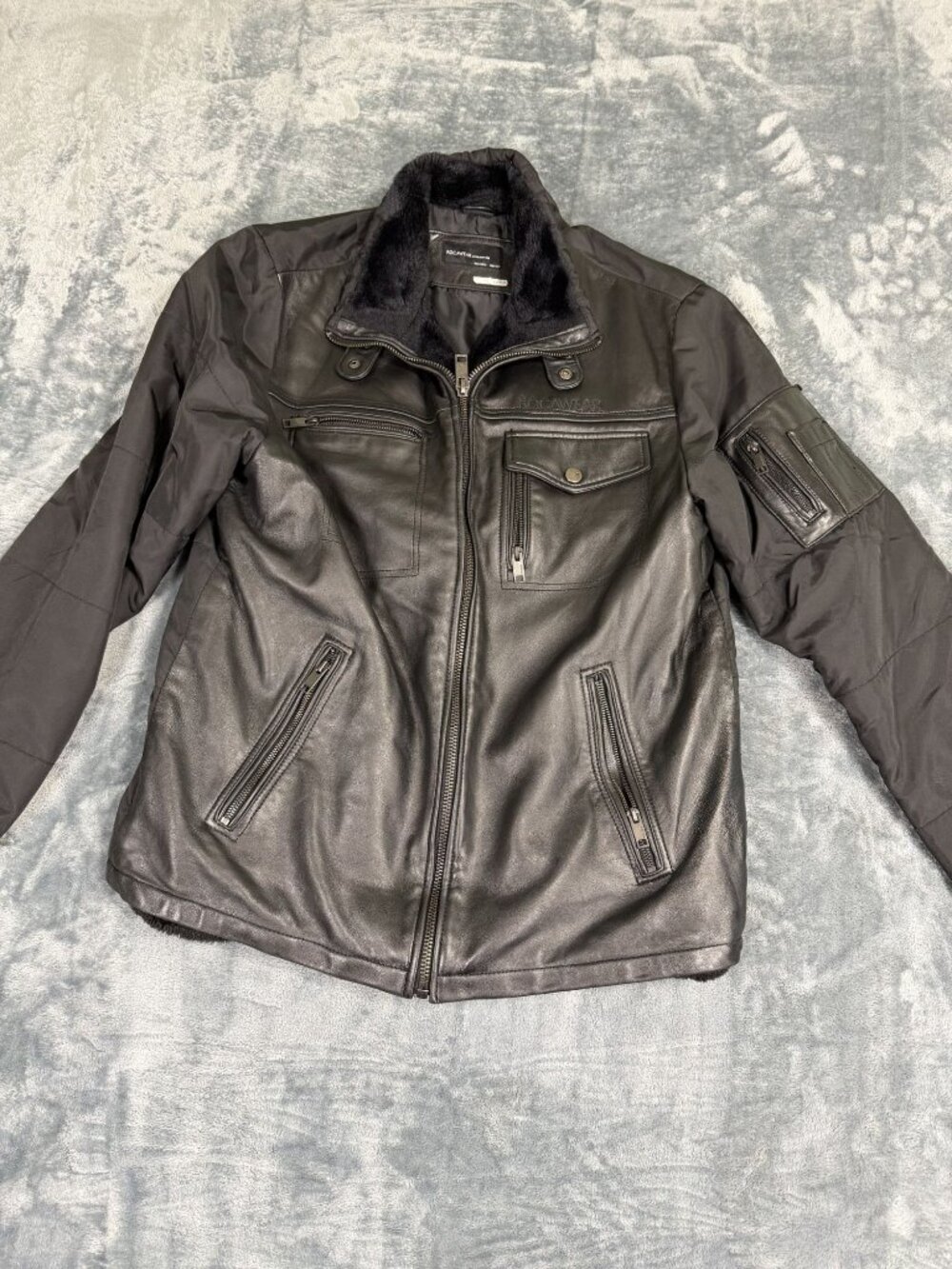 Rocawear Mens Black Faux Leather & Polyester Jacket With Zipper Pockets Size L